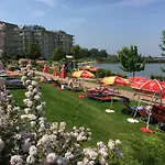 Aqua Panorama فيلينس