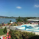 Aqua Panorama شقة