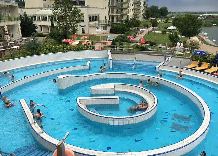 Aqua Panorama ולנצה